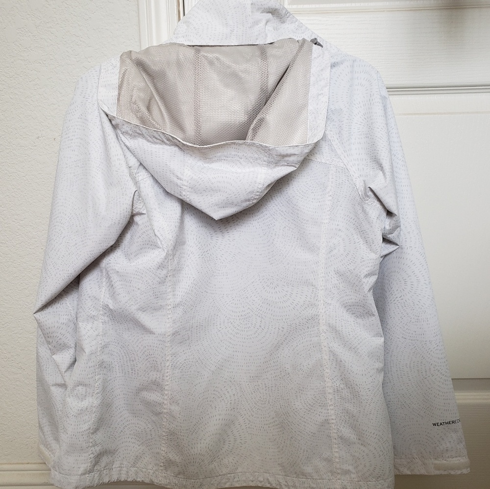 Women's Rainfoil Packable Jacket- Cloud - image 8